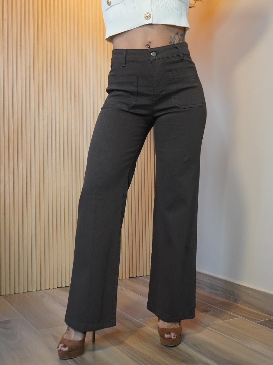 Pantalone a palazzo con taschino
