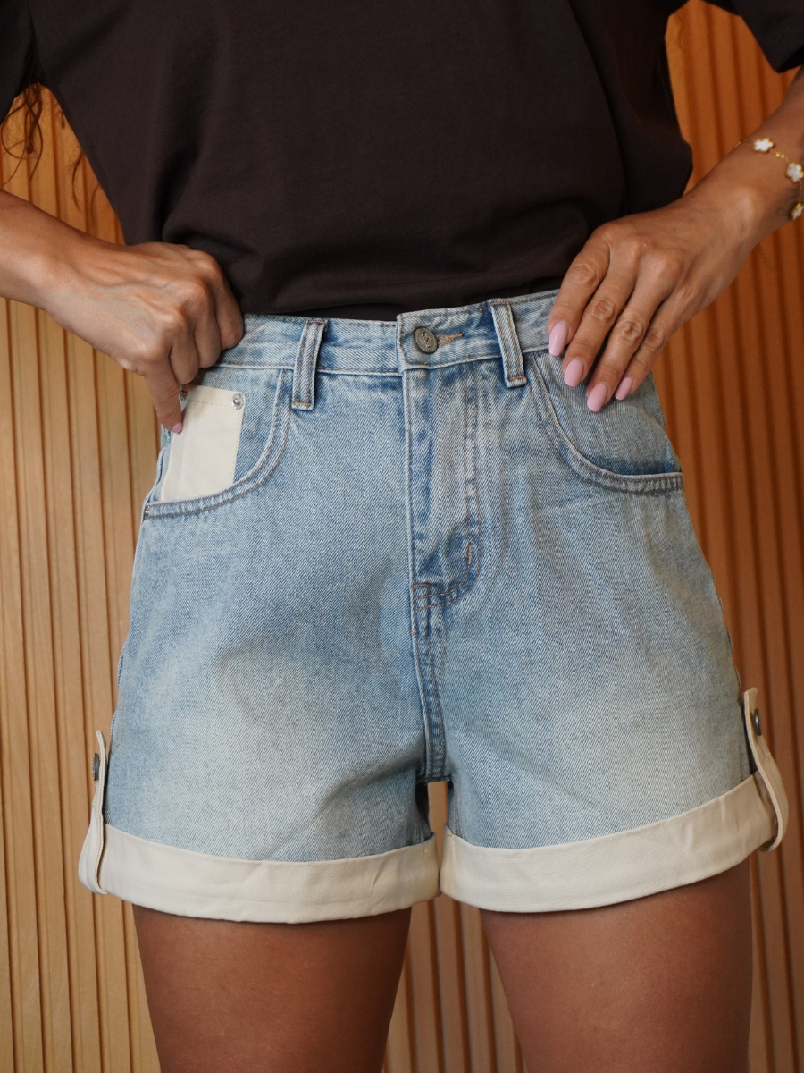 Shorts in Denim