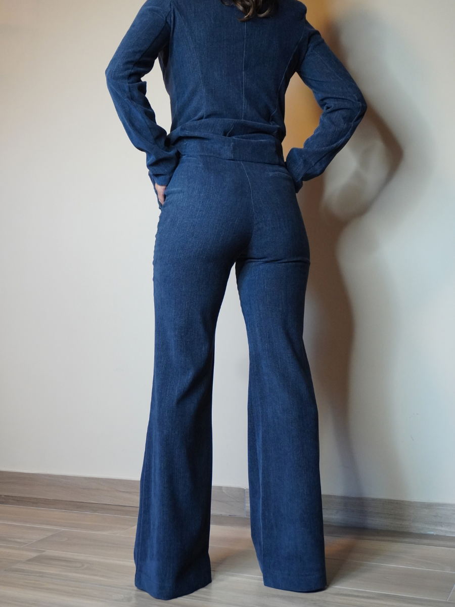 Tailleur a zampa in velluto