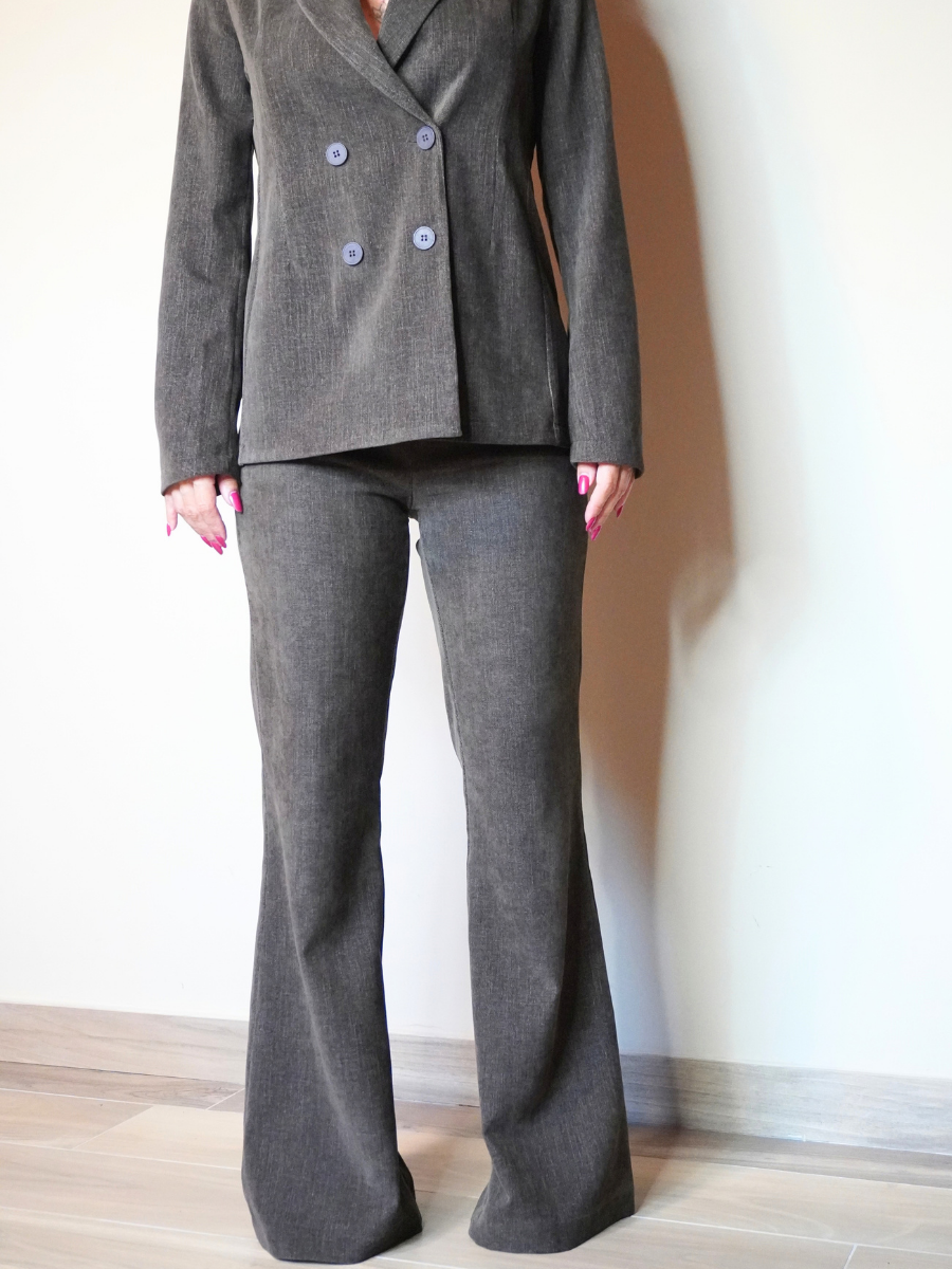 Tailleur a zampa in velluto